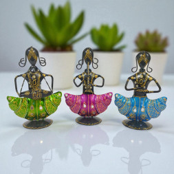 Handcrafted Metal Lady Musician Figurines - Set of 3 Traditional Indian Village Women Statues Playing Instruments - Ethnic Decorative Showpiece for Home, Office and Living Room Decor (Multicolor & Black)